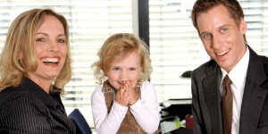 W. Heiber Fotostudio/Fotolia.com Eine glückliche Familie